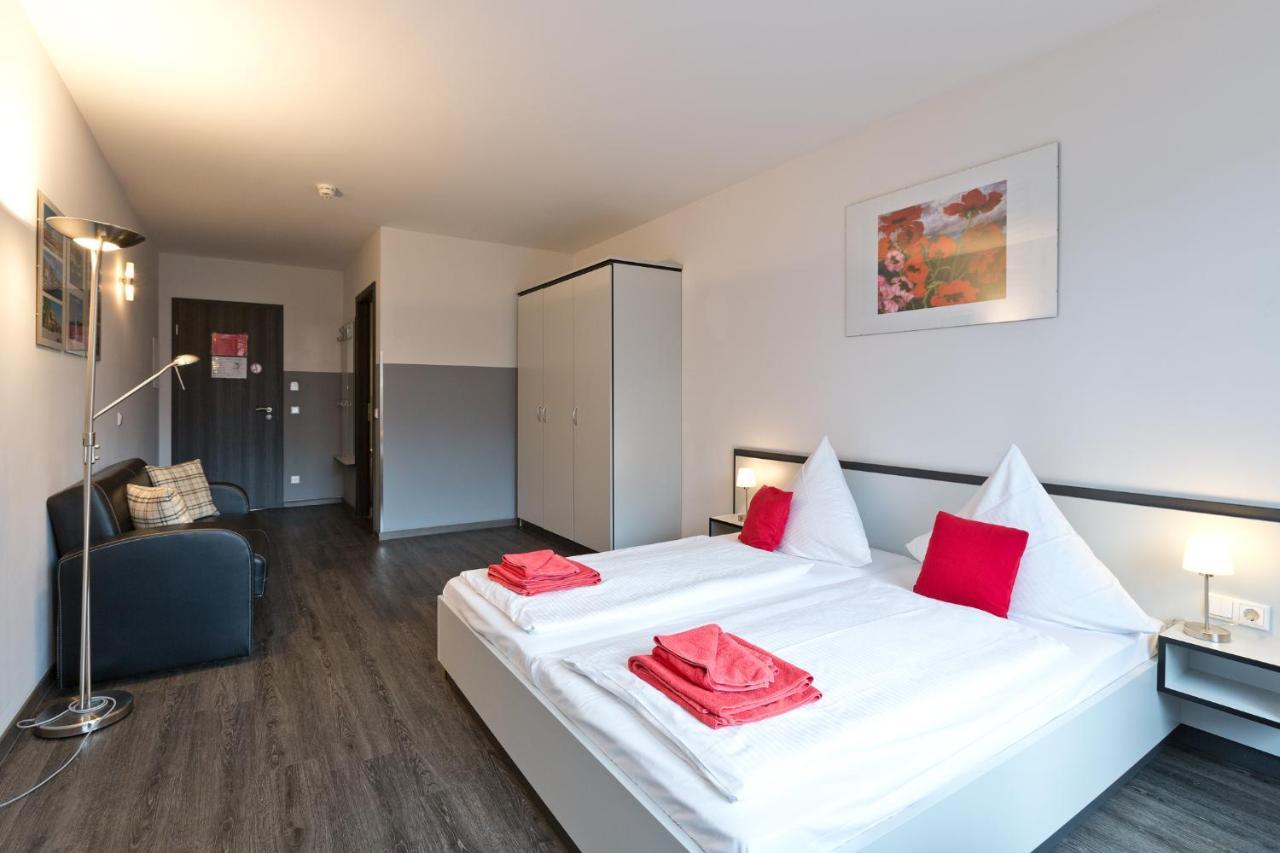 Hotel Zwischen Den Seen Waren  Eksteriør billede