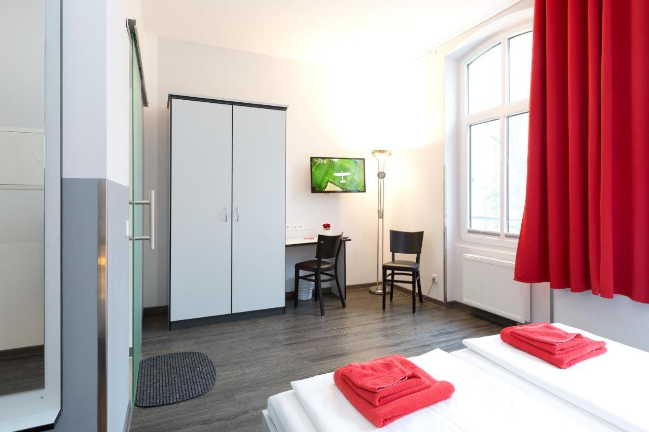 Hotel Zwischen Den Seen Waren  Eksteriør billede