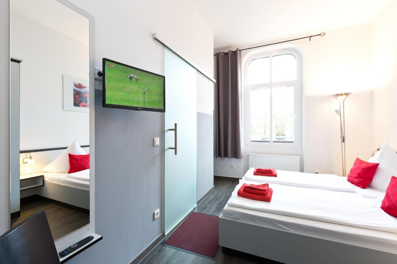 Hotel Zwischen Den Seen Waren  Eksteriør billede
