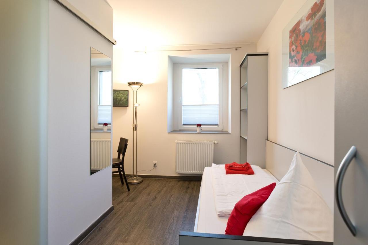 Hotel Zwischen Den Seen Waren  Eksteriør billede