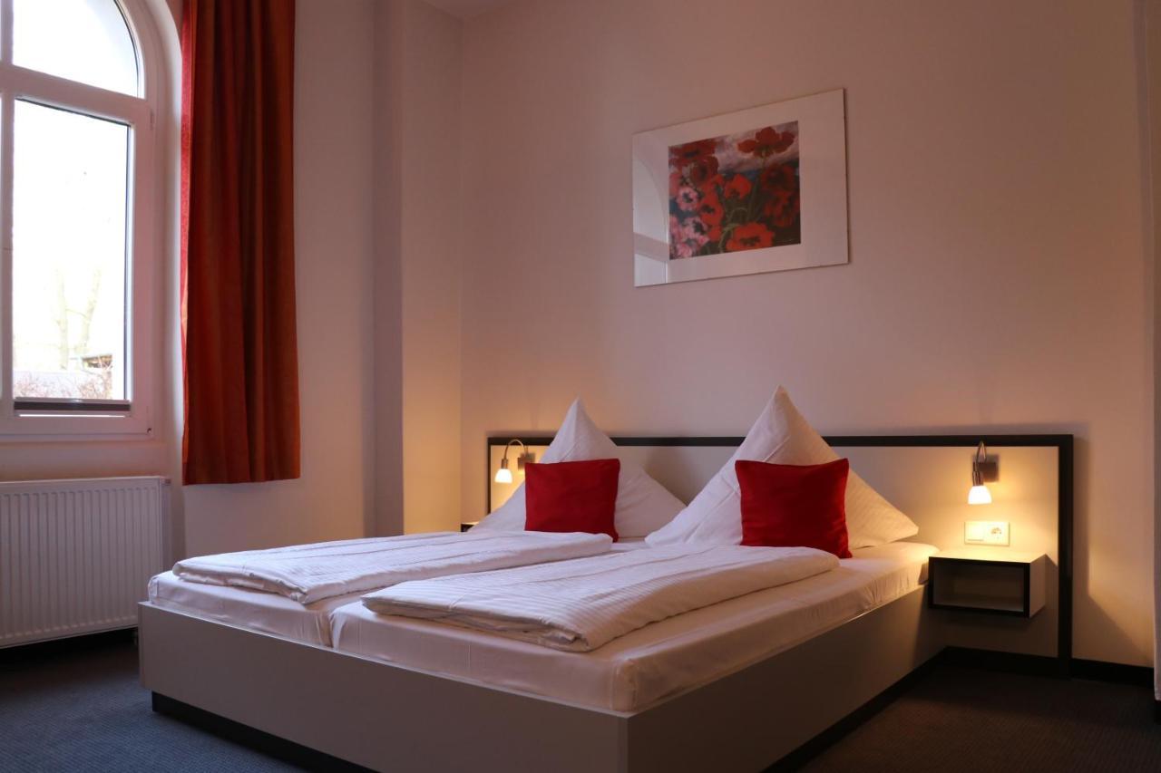 Hotel Zwischen Den Seen Waren  Eksteriør billede