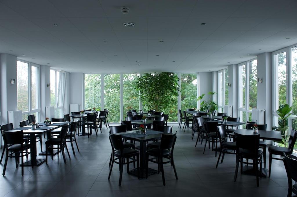 Hotel Zwischen Den Seen Waren  Eksteriør billede